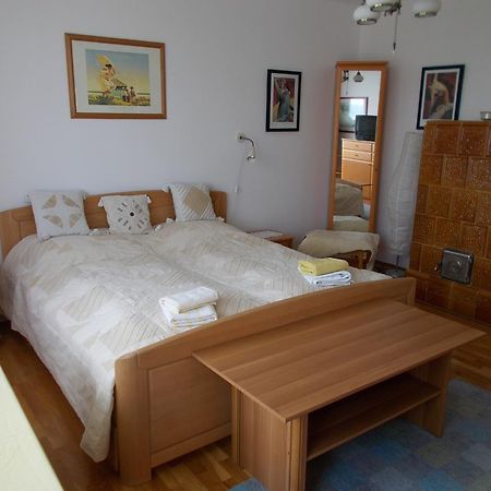 Liliom Apartments Balatonfuered ภายนอก รูปภาพ