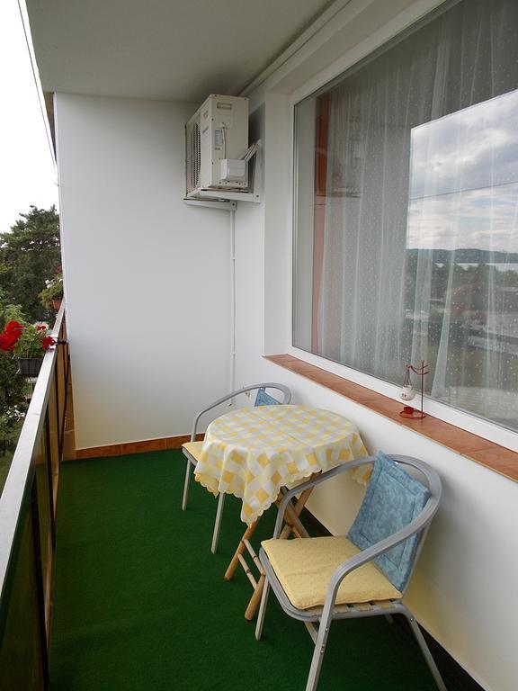 Liliom Apartments Balatonfuered ห้อง รูปภาพ